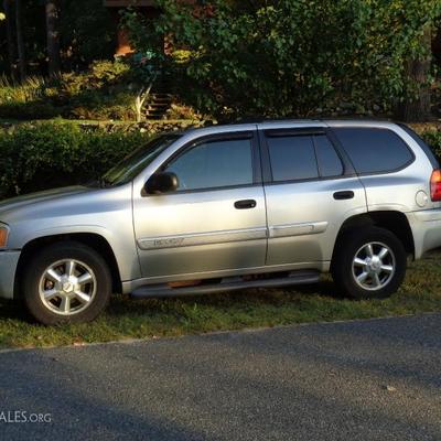 2005 GMC ENVOY- 4 wheel drive, one owner, remote start, 132k high way miles, all maintance records, beautiful inside and out. Very solid...