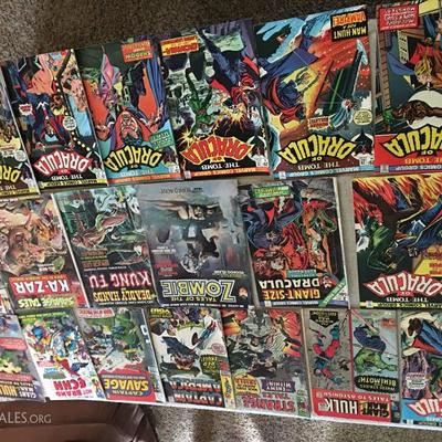 There are 100,s of vintage comic books 