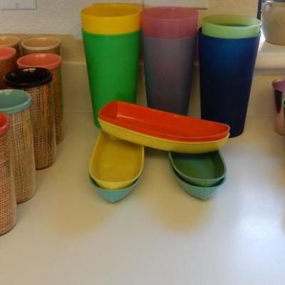 West Bend  Color Set Aluminum Tumblers , 
Burrite Plastic Cups (12) bamboo pattern
