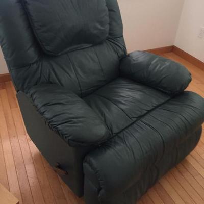 Nice Green Leather Recliner