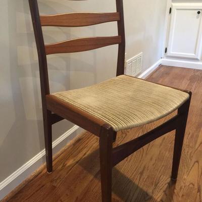 set of Danish chairs - teak & rosewood