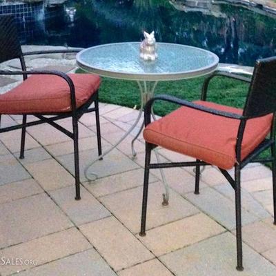 Smith & Hawken Outdoor Dining Table & Chairs