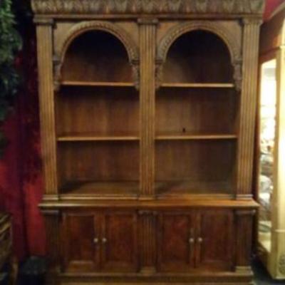 NEOCLASSICAL BOOKCASE WITH CARVED COLUMNS