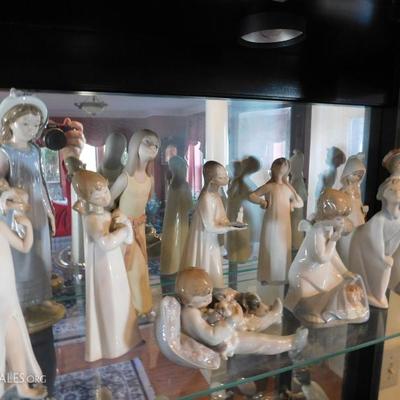 Extensive Lladro collection
