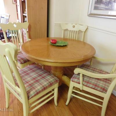 Solid oak table with (4) chairs