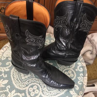 New with tags Luchese boots 