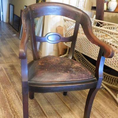 American Victorian armchair $30