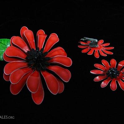 Vintage Red Enameled Shasta Daisy Brooch and Clip Earrings