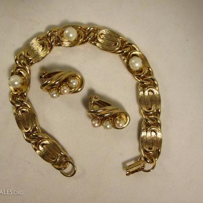 Gold tone Bracelet and Clip Earrings with Pearl Accents