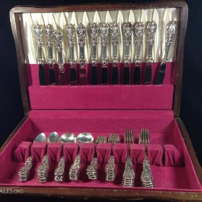 REED AND BARTON 60 PC STERLING SILVER FLATWARE, FRANCIS I PATTERN