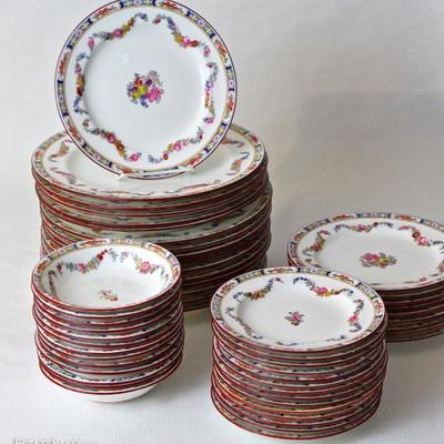 Minton Rose, old pattern, approximately 160 pieces