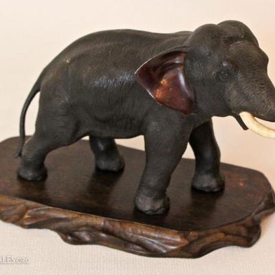 bronze elephant