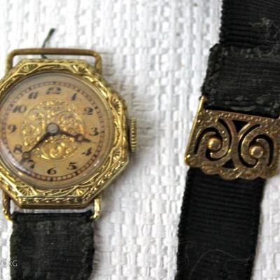 antique ladies Gruen watch - not working