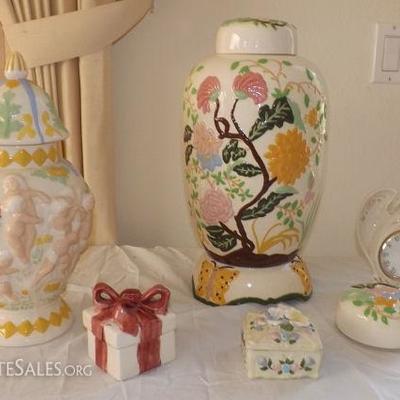 ECT015 Ceramic Ginger Jars, Trinket Boxes & Avon Angel Clock