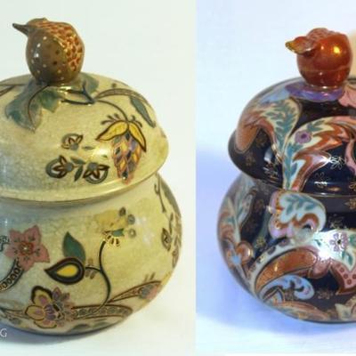 Two lidded porcelain ginger jars by Domine's Collections. Size: 8