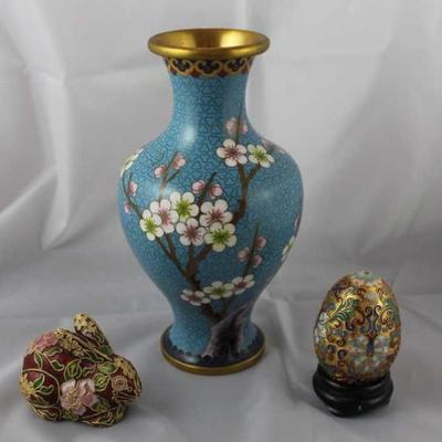 Cloisonne vase, rabbit and egg.
