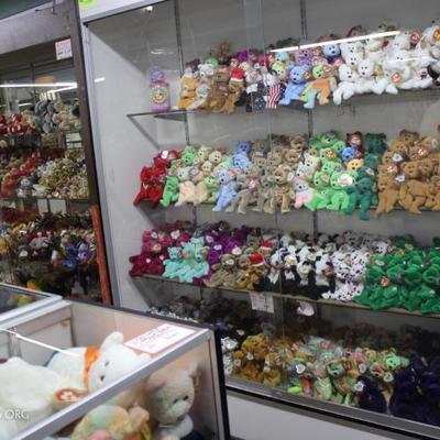 Over 2,500 Beanie Babies, Plus Cabbage Patch Dools, Barbies & Porcelain Dolls