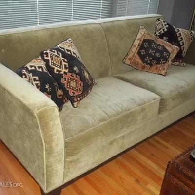 Beautiful Sofa in very, very, good condition.