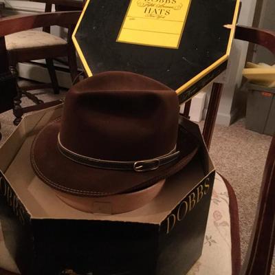 Dobbs hat