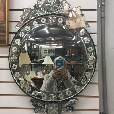 Venetian hand-cut mirror