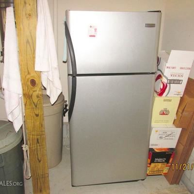 ELECTROLUX REFRIGERATOR, VERY VERY CLEAN UNIT