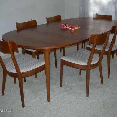 Drexel Table and Chairs
