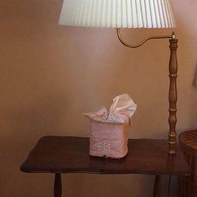 End table with magazine rack and lamp