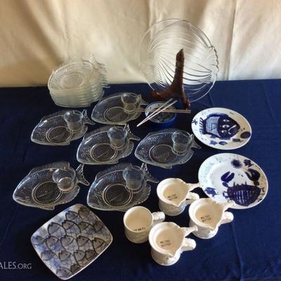 Lot # 9 - Glass fish plates, ceramic fish and kitchen ware $ 30.00