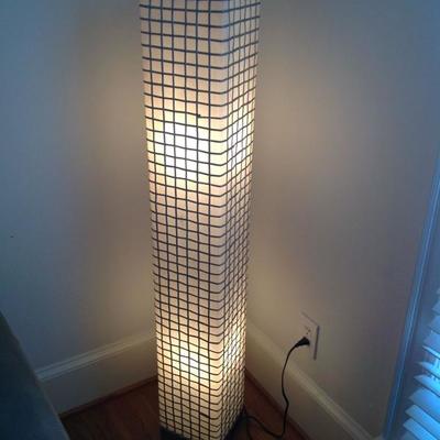 Metal Grated - Paper Luminaire floor lamp - 52.5