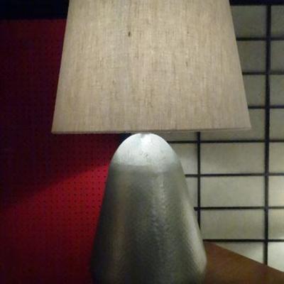 LARGE HAMMERED METAL TABLE LAMP