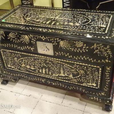 CHINESE MOTHER OF PEARL INLAID CHEST WITH SILVER FINISH CLASP