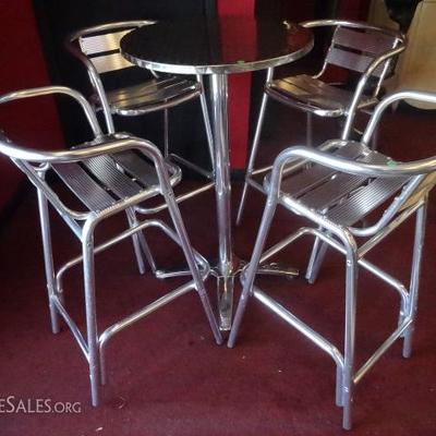 5 PIECE MODERN ALUMINUM BISTRO TABLE AND 4 CHAIRS