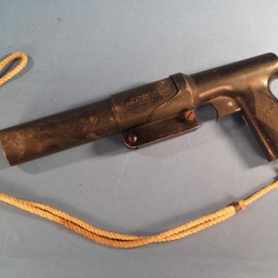WWII Sedgely Signal Pistol Mark IV
