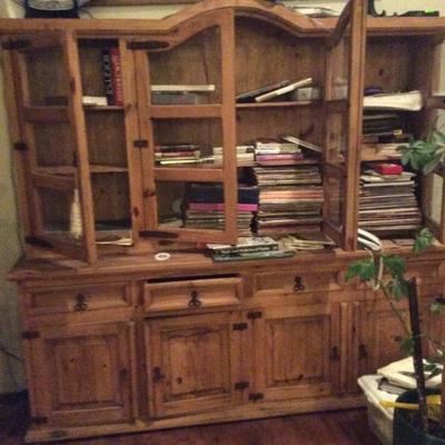 Several quality country pine furniture pieces.