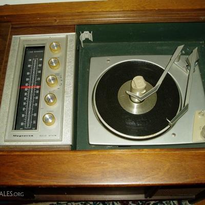 Vintage Console Stereo 
