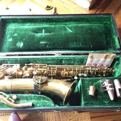 Vintage Frank Holton Saxophone and case Ca. 1923
