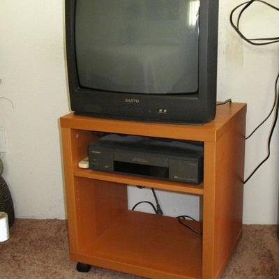 Wooden Utility Cart on Casters (Multiple Uses) TV/Microwave/Printer, etc.  With Sanyo TV and Daewoo VHS Video Player