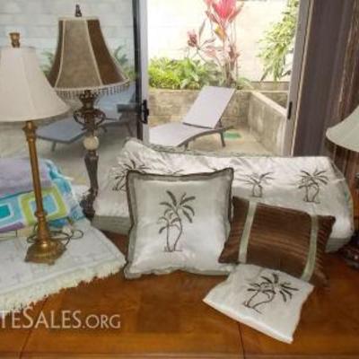 HHH022 Tropical Accessories, Beautiful Lamps & More
