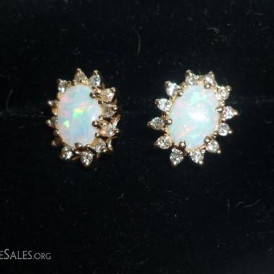 OPAL and diamond earrings