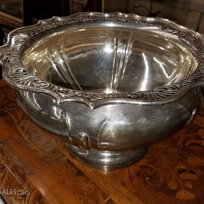 A 91 Troy Ounce English Sterling Punchbowl circa 1905 From the Richard Dawson Estate