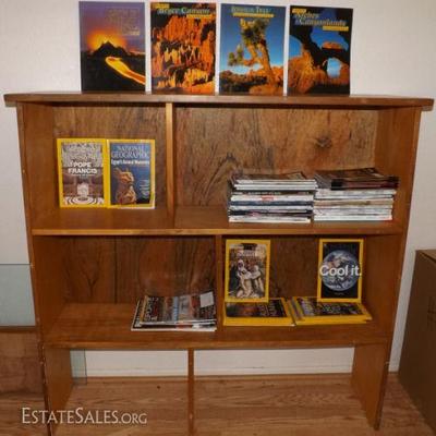 MMM097 Wooden Shelf, Magazines - Cars, Photography & More
