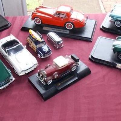 MMM041 Collectible Diecast Model Cars