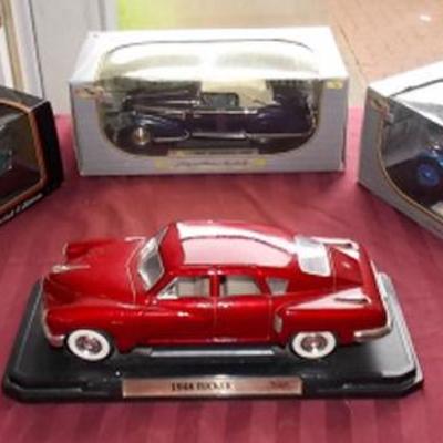 MMM029 Aston Martin, Signature Models & Maisto Collectible Diecast Cars