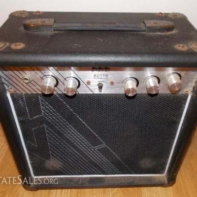 MMM012 Amp 222 By First Act Guitar Amplifier