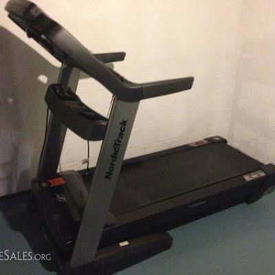 Nordic Track Elite 3700 treadmill with included handweights