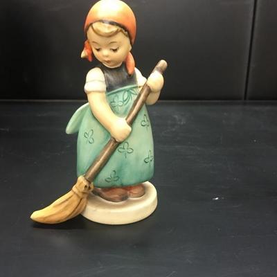 Hummel Sweeper girl figurine
