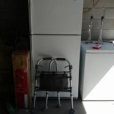 Older fridge but clean and works great 