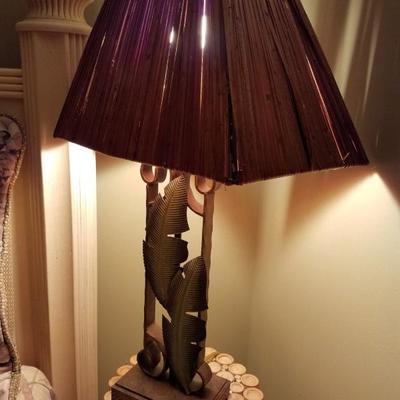 Leaf-based lamp