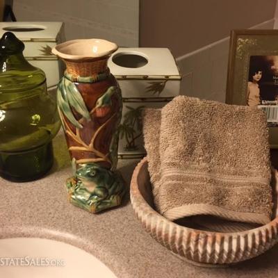 Bath Decor and Essentials