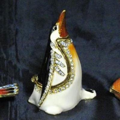 Cherished Treasures Enamel Trinket Box: Cardinal, Penguin and Rabbit on Carron 